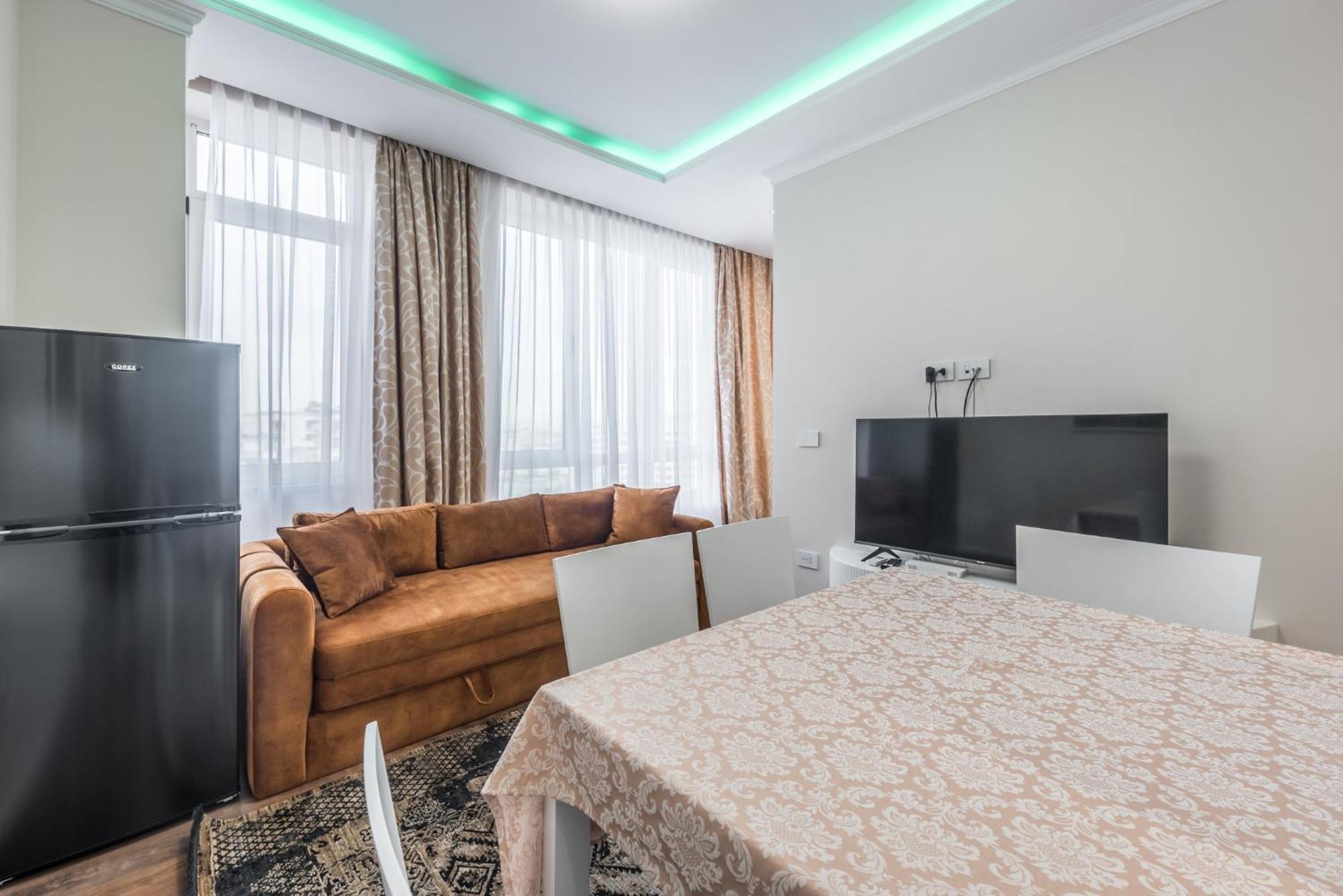 Sky Apartment *